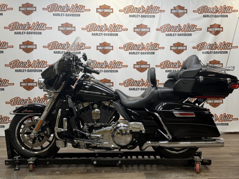 2014 Harley-Davidson® FLHTK Electra Glide® Ultra Limited