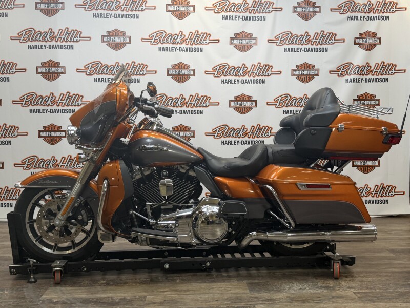2015 Harley-Davidson® FLHTCUL Electra Glide® Ultra Classic® Low