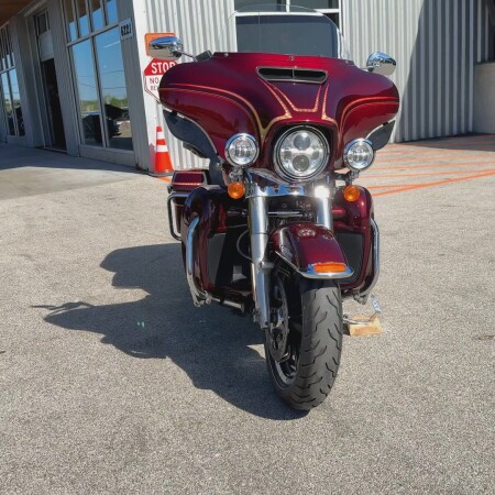 2016 Harley-Davidson® Electra Glide® Ultra Classic® Low Two-Tone Mysterious Red Sunglo/Velocity Red  thumb 2