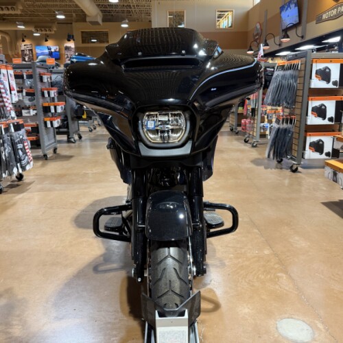 2025 Harley-Davidson® FLHX Street Glide® thumb 3