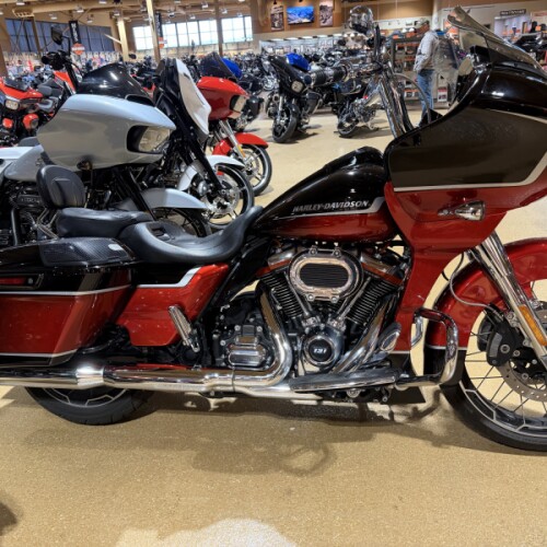 2021 Harley-Davidson® FLTRXSE CVO™ Road Glide® thumb 1