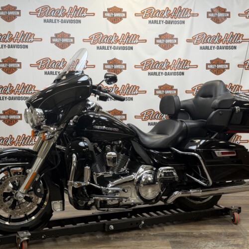 2014 Harley-Davidson® FLHTK Electra Glide® Ultra Limited thumb 3