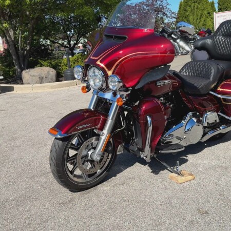 2016 Harley-Davidson® Electra Glide® Ultra Classic® Low Two-Tone Mysterious Red Sunglo/Velocity Red  thumb 1