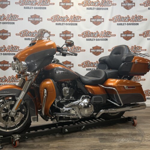 2015 Harley-Davidson® FLHTCUL Electra Glide® Ultra Classic® Low thumb 3