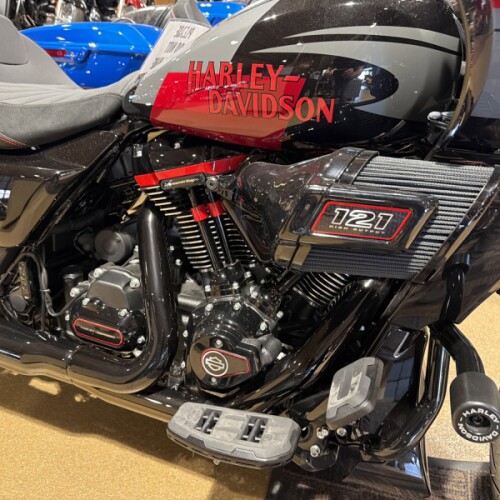 FLTRXSTSE 2025 CVO™ Road Glide™ ST thumb 3