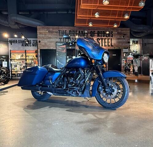 MY18 Harley-Davidson Touring Street Glide 107 Anniversary w/ABS (FLHX_ANV)