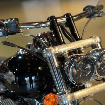 Harley-Davidson® Fat Bob® 2011 FXDF U021894 Black thumb 2