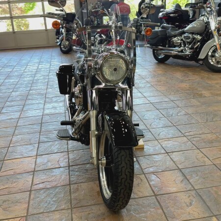 2012 Harley-Davidson® Switchback™ Black thumb 2