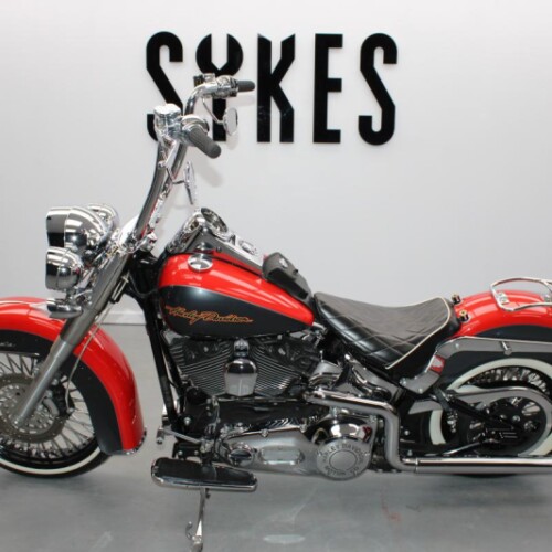 2006 Harley-Davidson FLSTN Softail Deluxe in Red and Grey thumb 0