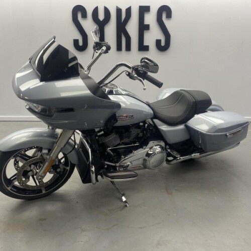 2025 Harley-Davidson FLTRX Touring Road Glide in Atlas Silver Metallic thumb 1