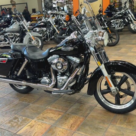 2012 Harley-Davidson® Switchback™ Black thumb 3