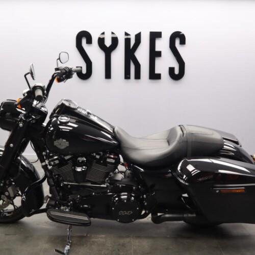 NEW 2025 Harley-Davidson FLHRXS Touring Road King Special in Vivid Black thumb 1