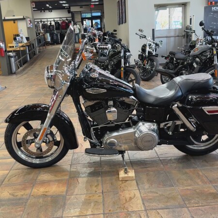 2012 Harley-Davidson® Switchback™ Black thumb 0