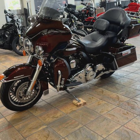 2011 Harley-Davidson® Electra Glide® Ultra Limited Two-Tone Dark Candy Root Beer/Light Candy Root Be thumb 1