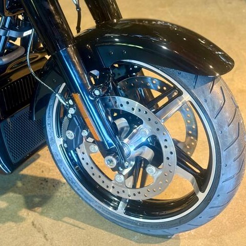 MY26 Harley-Davidson® Road Glide® FLTRX TEAL THUNDER/VIVID BLACK thumb 1