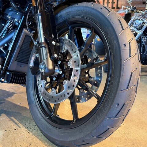MY26 Harley-Davidson Low Rider ST 117 w/ABS Vivid Black thumb 1
