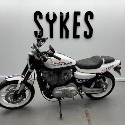 2009 Harley-Davidson Sportster XR1200 in Custom White Paint thumb 2