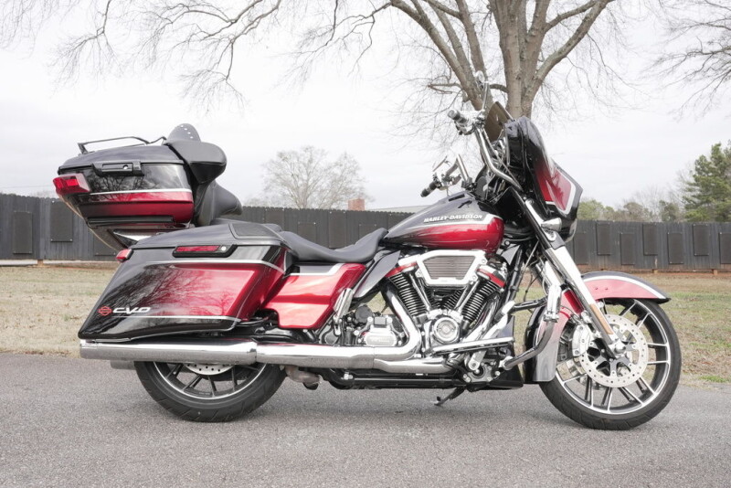 FLHXSE 2021 CVO™ Street Glide®