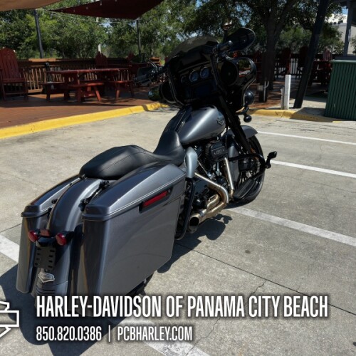 2021 Harley-Davidson® Street Glide® Special thumb 3