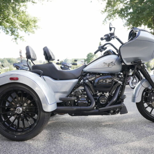 FLTRT 2025 Road Glide® 3 thumb 2