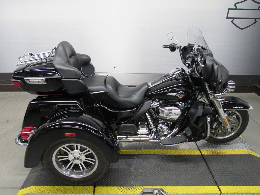 FLHTCUTG 2023 Tri Glide® Ultra