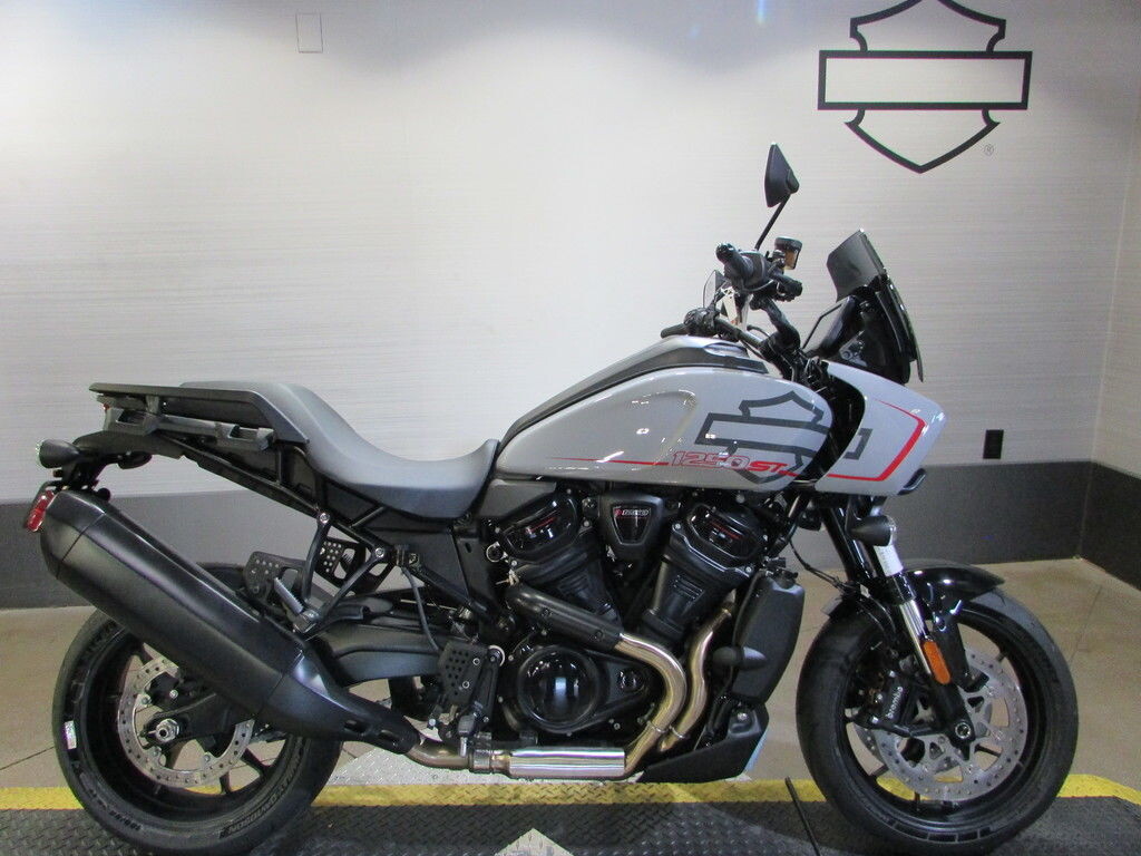 RA1250ST 2025 Pan America® 1250 ST