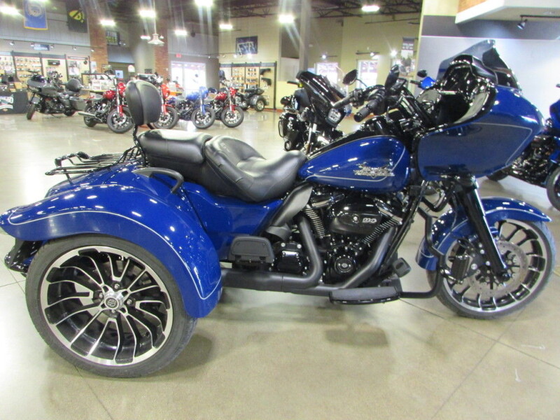 FLTRT 2023 Road Glide® 3