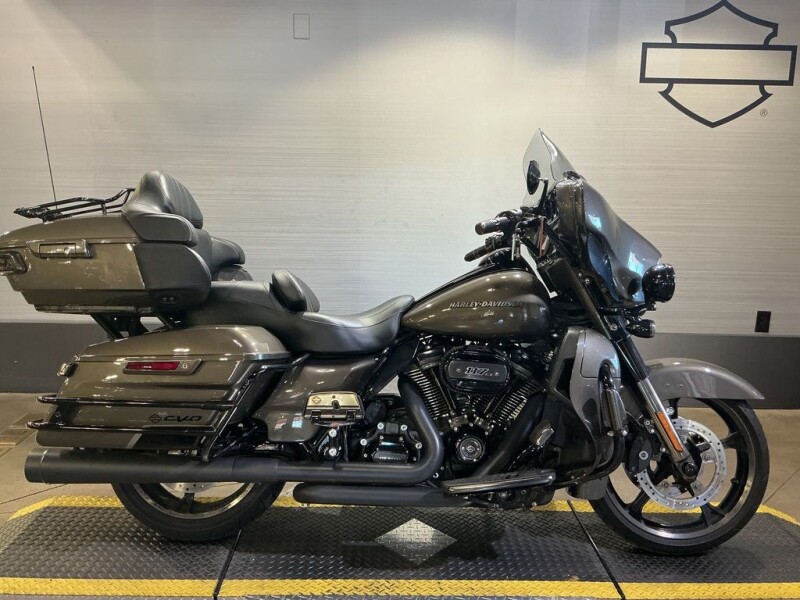 FLHTKSE 2021 CVO™ Limited