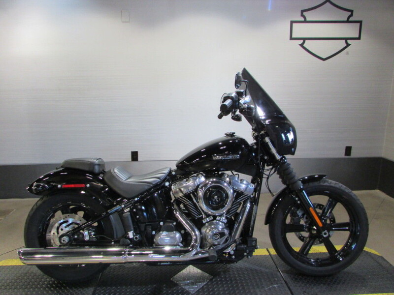 FXBB 2025 Street Bob™