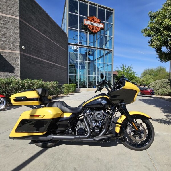 FLTRXS 2023 Road Glide® Special