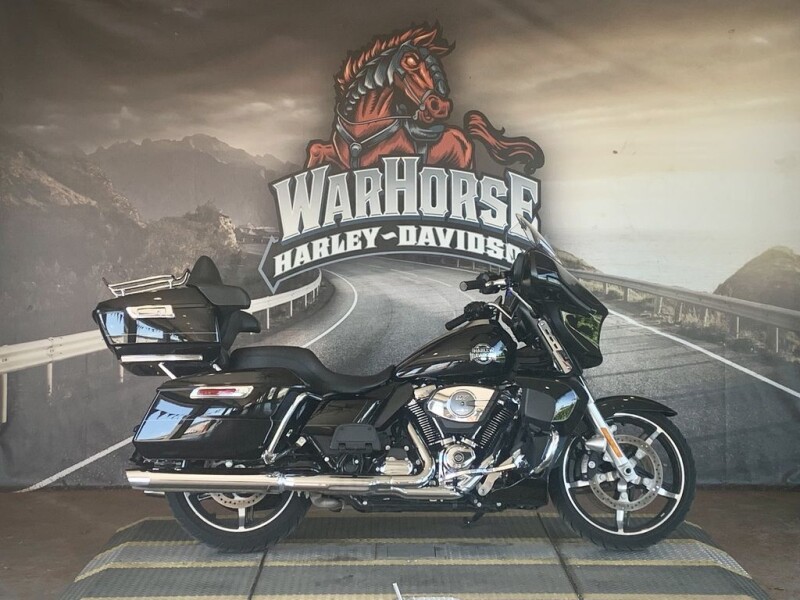 FLHXU 2025 Street Glide™ Ultra
