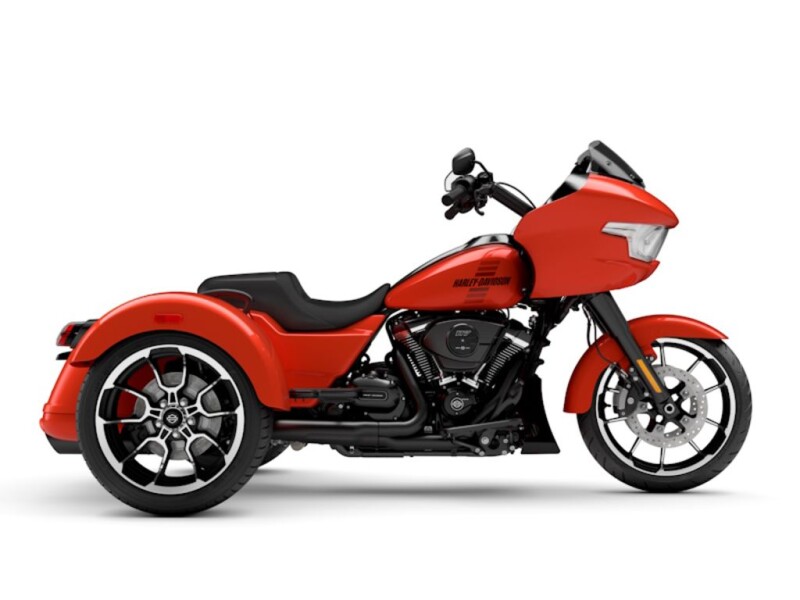 FLTRT 2026 Road Glide 3