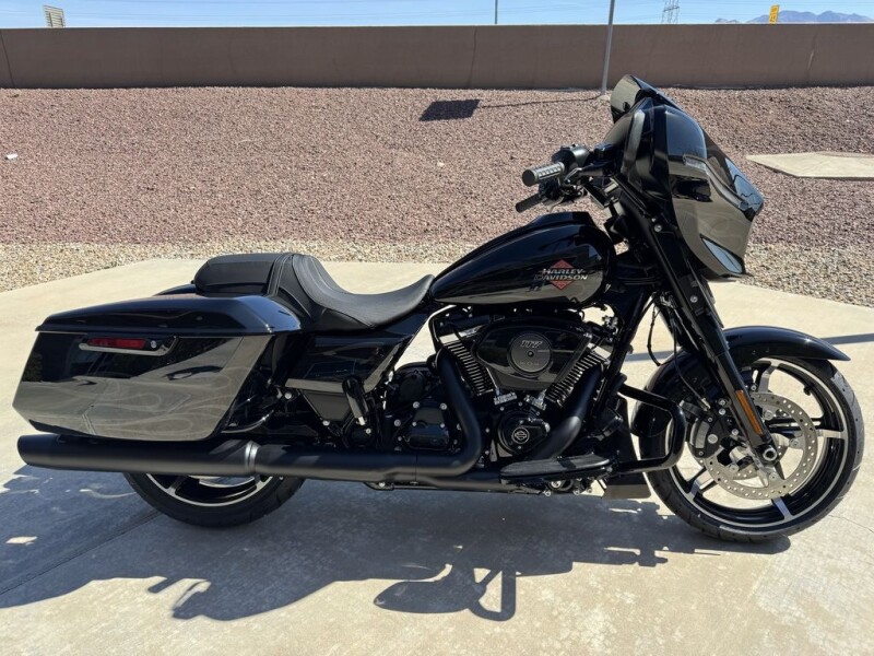 FLHX 2025 Street Glide™