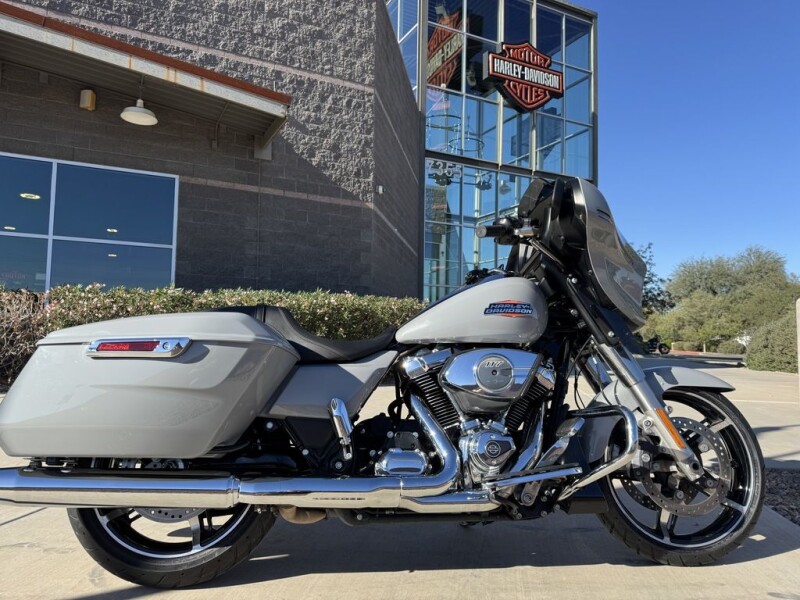 FLHX 2024 Street Glide®