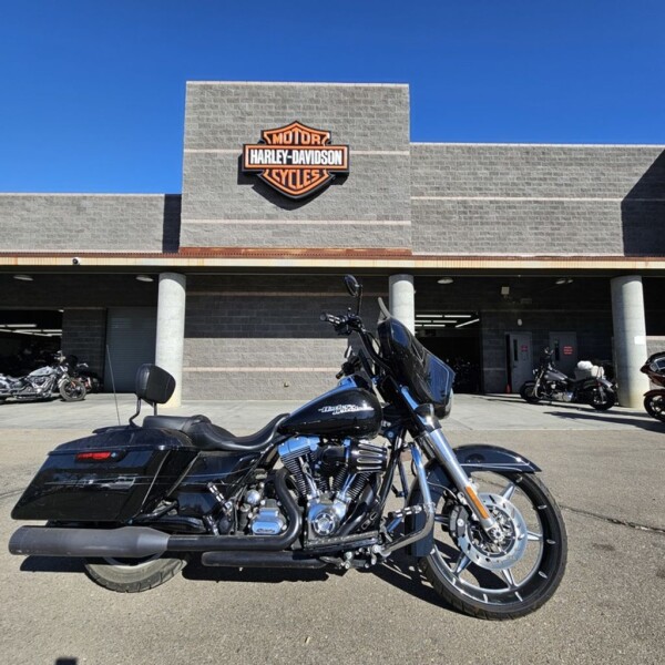 FLHXS 2015 Street Glide® Special