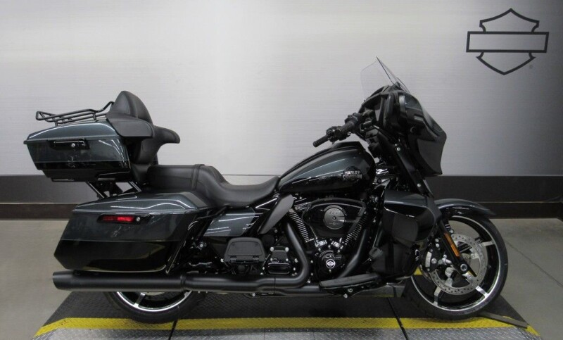 FLHXU 2025 Street Glide™ Ultra