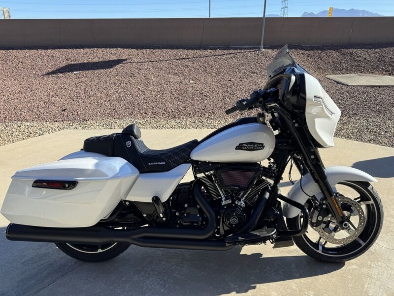 FLHX 2025 Street Glide™