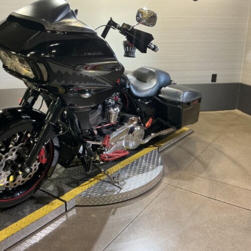 FLTRX 2018 Road Glide® thumb 0