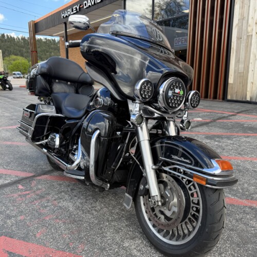 FLHTCU 2011 Electra Glide® Ultra Classic® thumb 2
