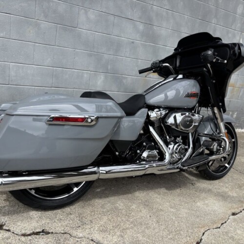 FLHX 2026 Street Glide® thumb 2