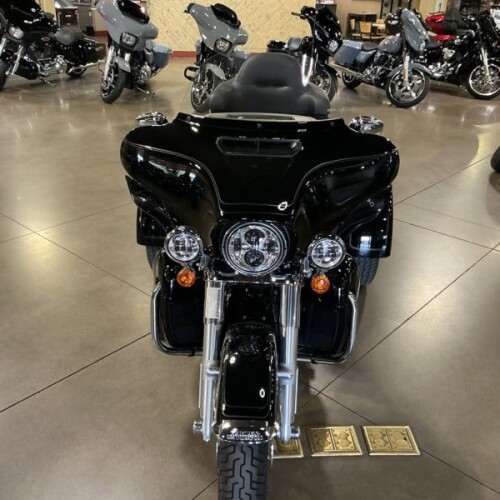 FLHTCUTG 2024 Tri Glide™ Ultra thumb 2