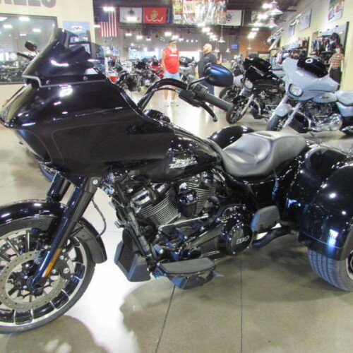 FLTRT 2024 Road Glide 3 thumb 1