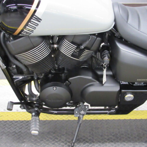 VT750C2BR 2024 Shadow Phantom thumb 3
