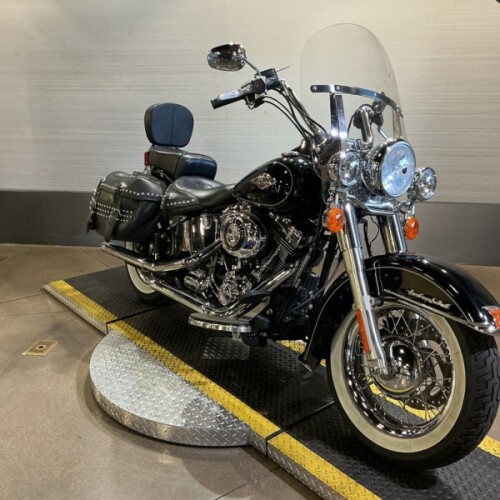 FLSTC 2015 Heritage Softail® Classic thumb 3