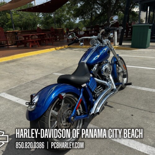 2009 Harley-Davidson® Softail® Rocker™ C thumb 3