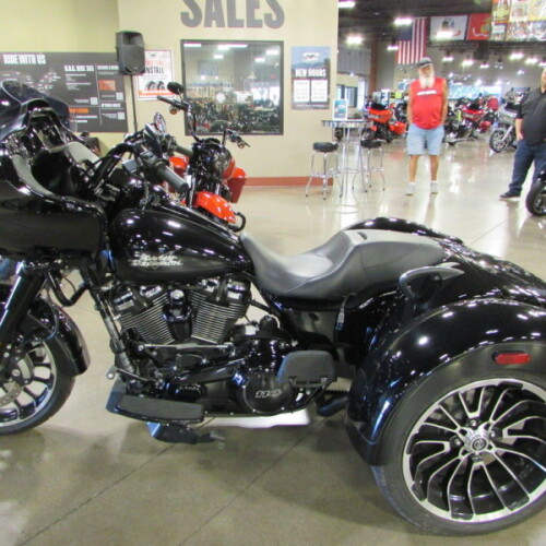 FLTRT 2024 Road Glide 3 thumb 0