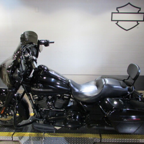 FLHXS 2018 Street Glide® Special thumb 0