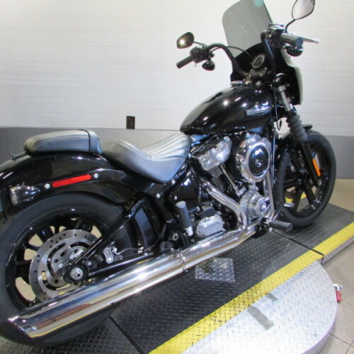 FXBB 2025 Street Bob™ thumb 3