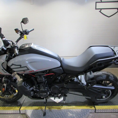 RA1250ST 2025 Pan America® 1250 ST thumb 0