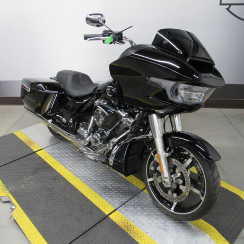 FLTRX 2024 Road Glide® thumb 2